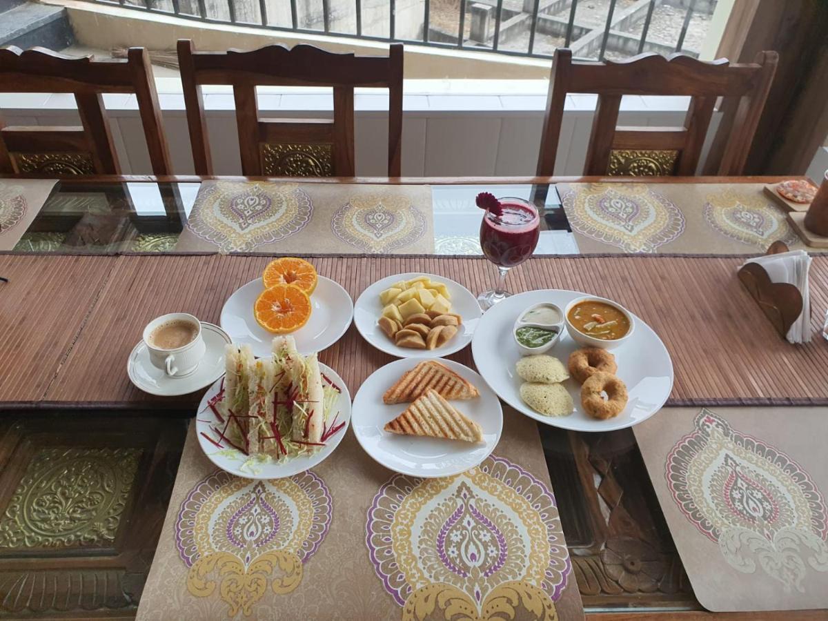 Yogved Hospitality & Resort Rishīkesh Екстериор снимка