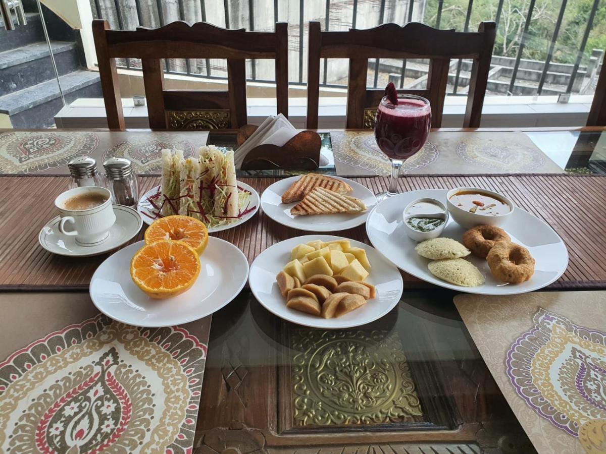 Yogved Hospitality & Resort Rishīkesh Екстериор снимка