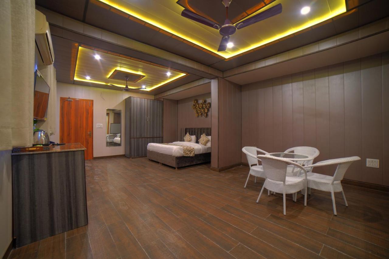 Yogved Hospitality & Resort Rishīkesh Екстериор снимка