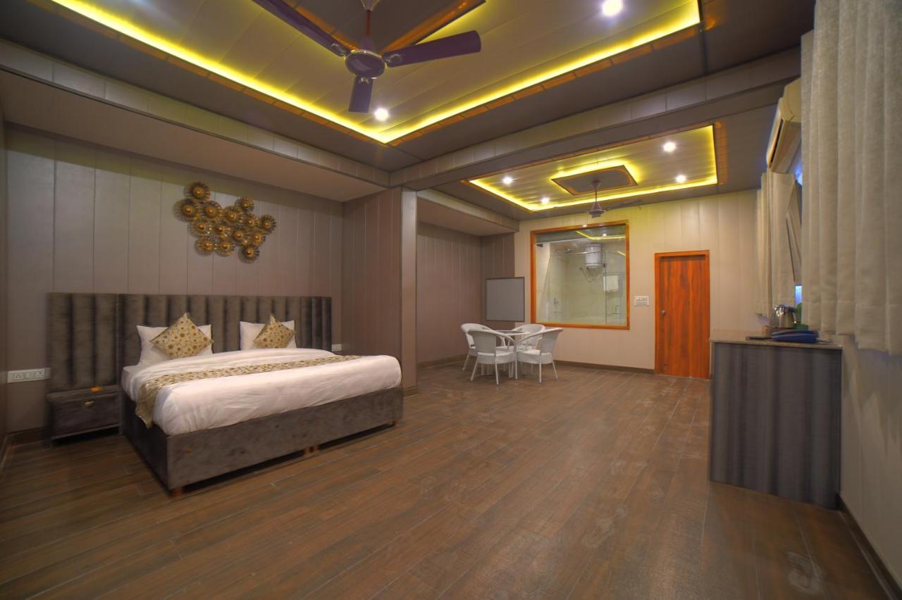 Yogved Hospitality & Resort Rishīkesh Екстериор снимка