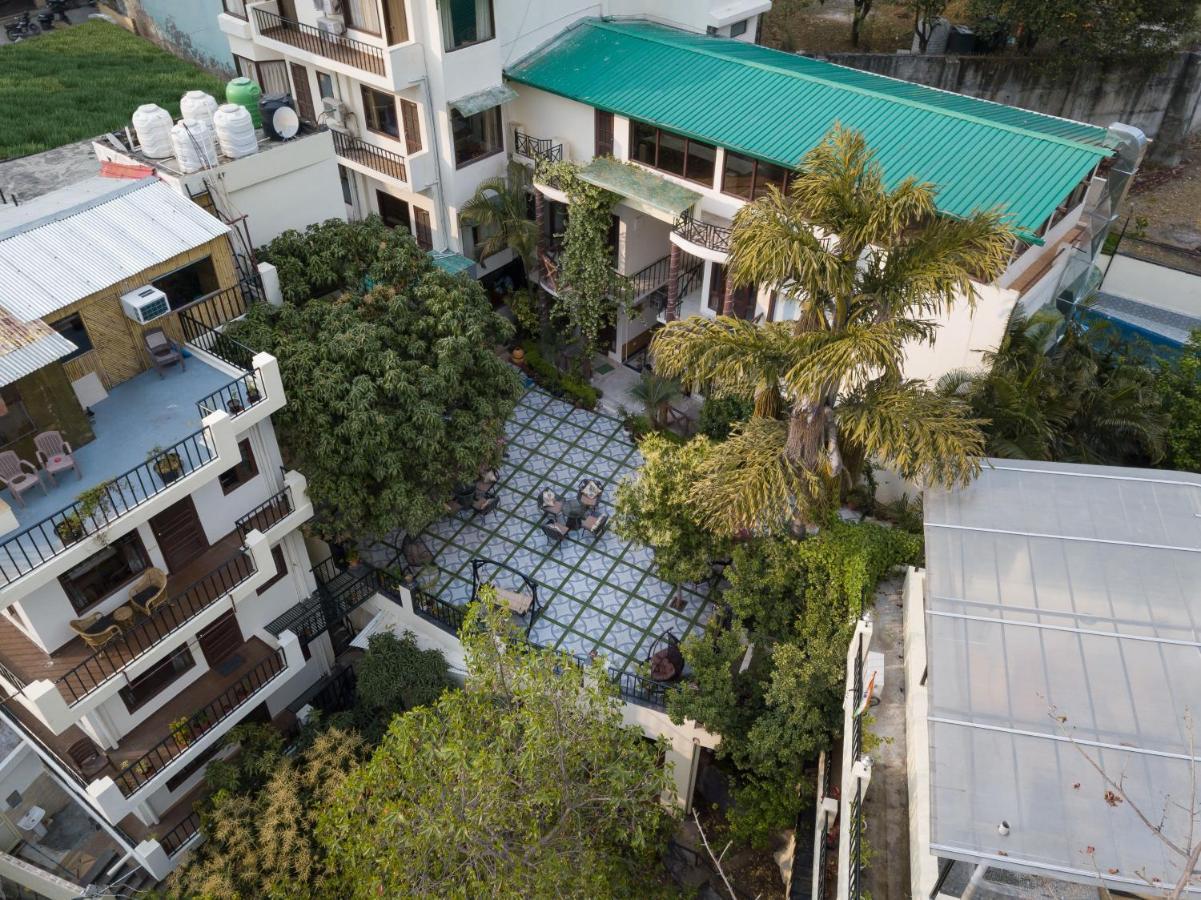 Yogved Hospitality & Resort Rishīkesh Екстериор снимка