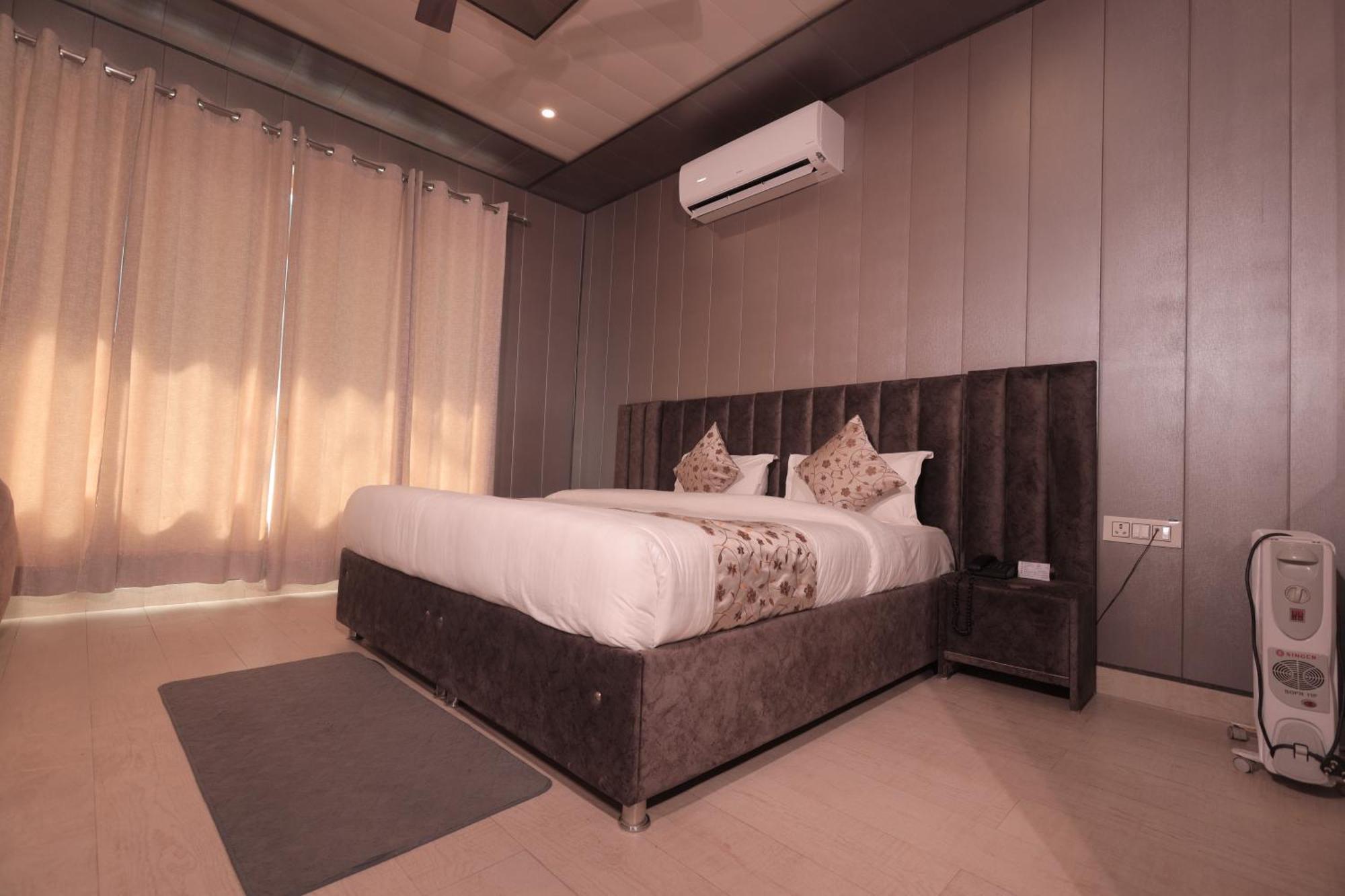 Yogved Hospitality & Resort Rishīkesh Екстериор снимка
