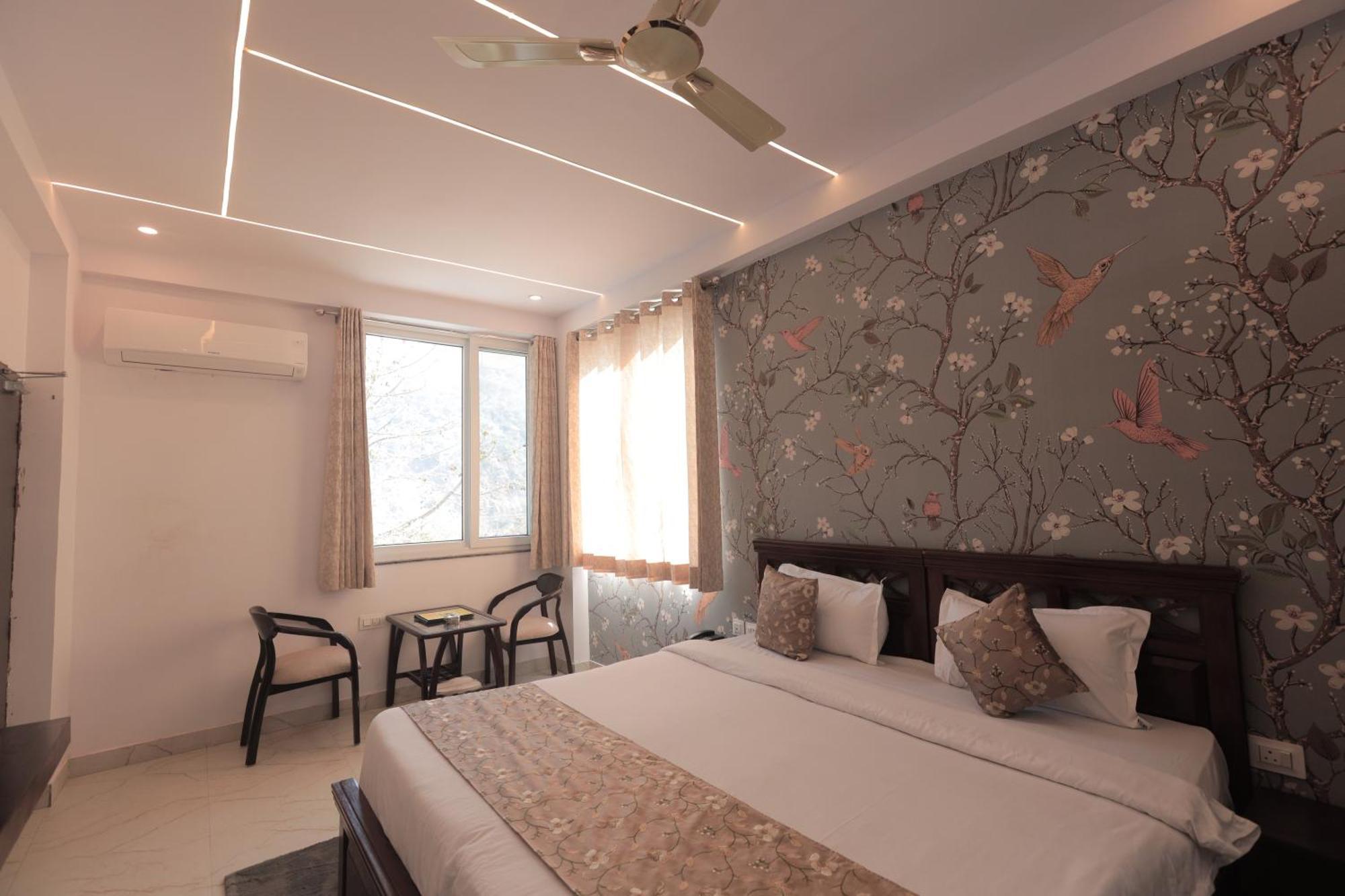 Yogved Hospitality & Resort Rishīkesh Екстериор снимка