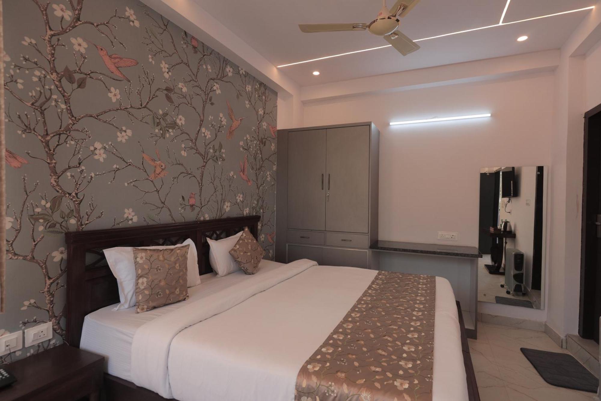 Yogved Hospitality & Resort Rishīkesh Екстериор снимка
