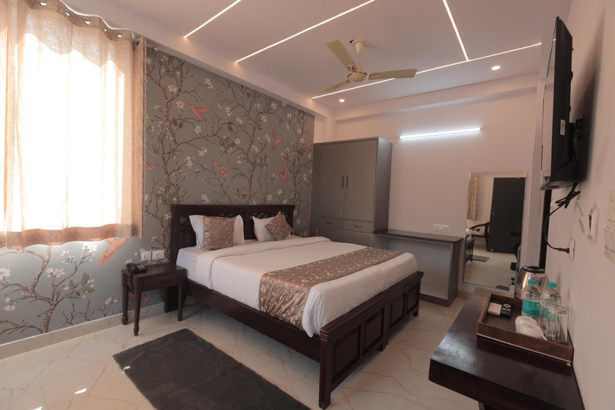 Yogved Hospitality & Resort Rishīkesh Екстериор снимка