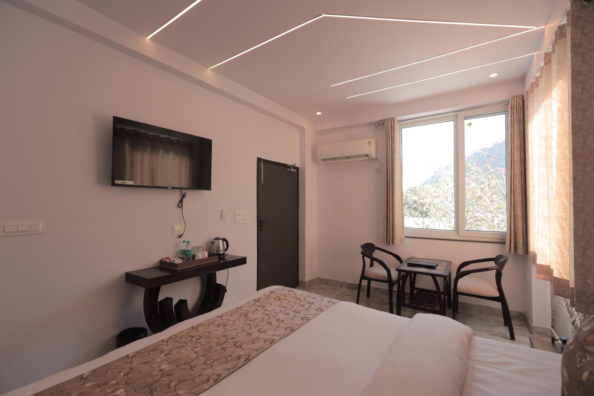 Yogved Hospitality & Resort Rishīkesh Екстериор снимка